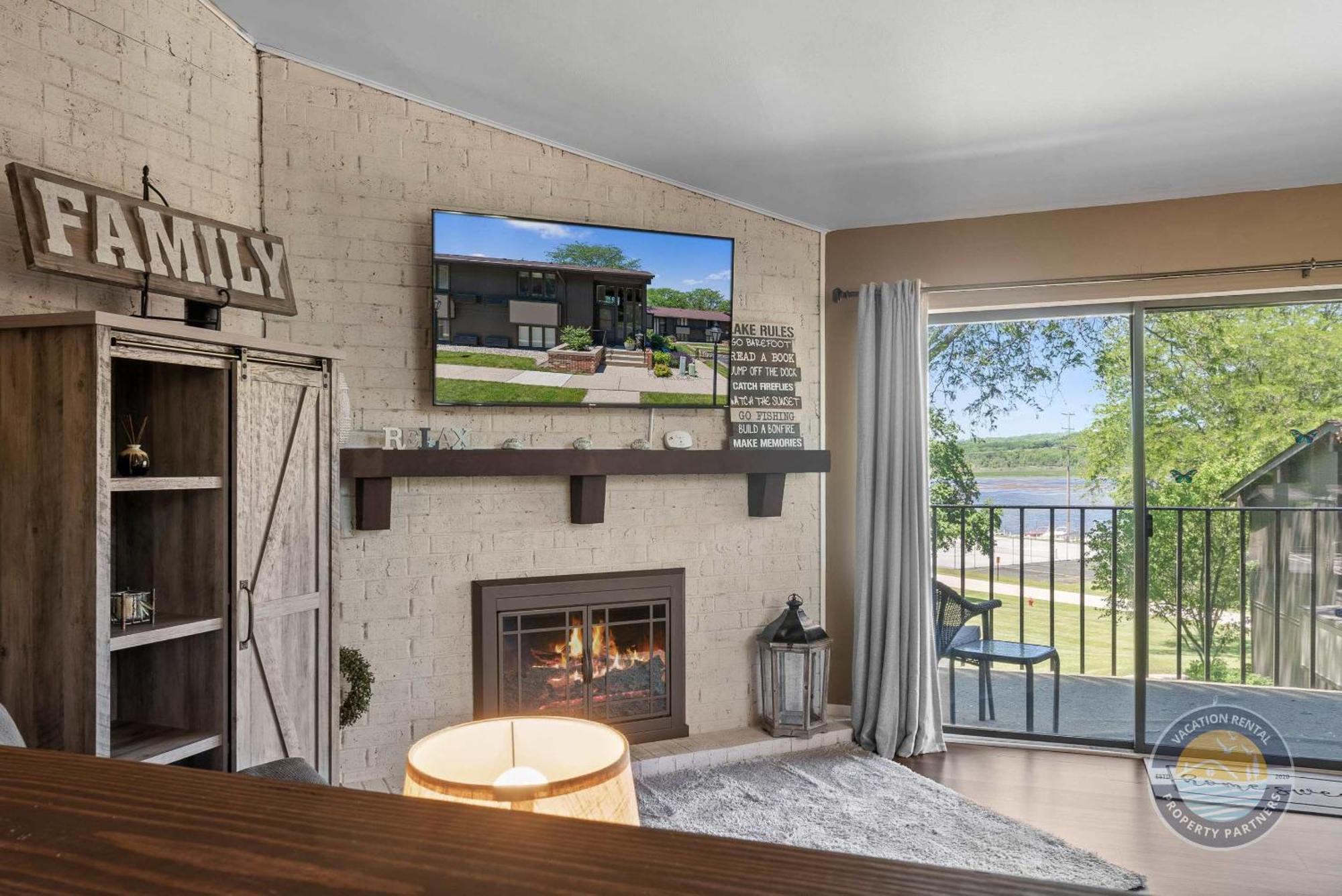 New Lake Como Condo With Lake Views Lake Geneva Dış mekan fotoğraf